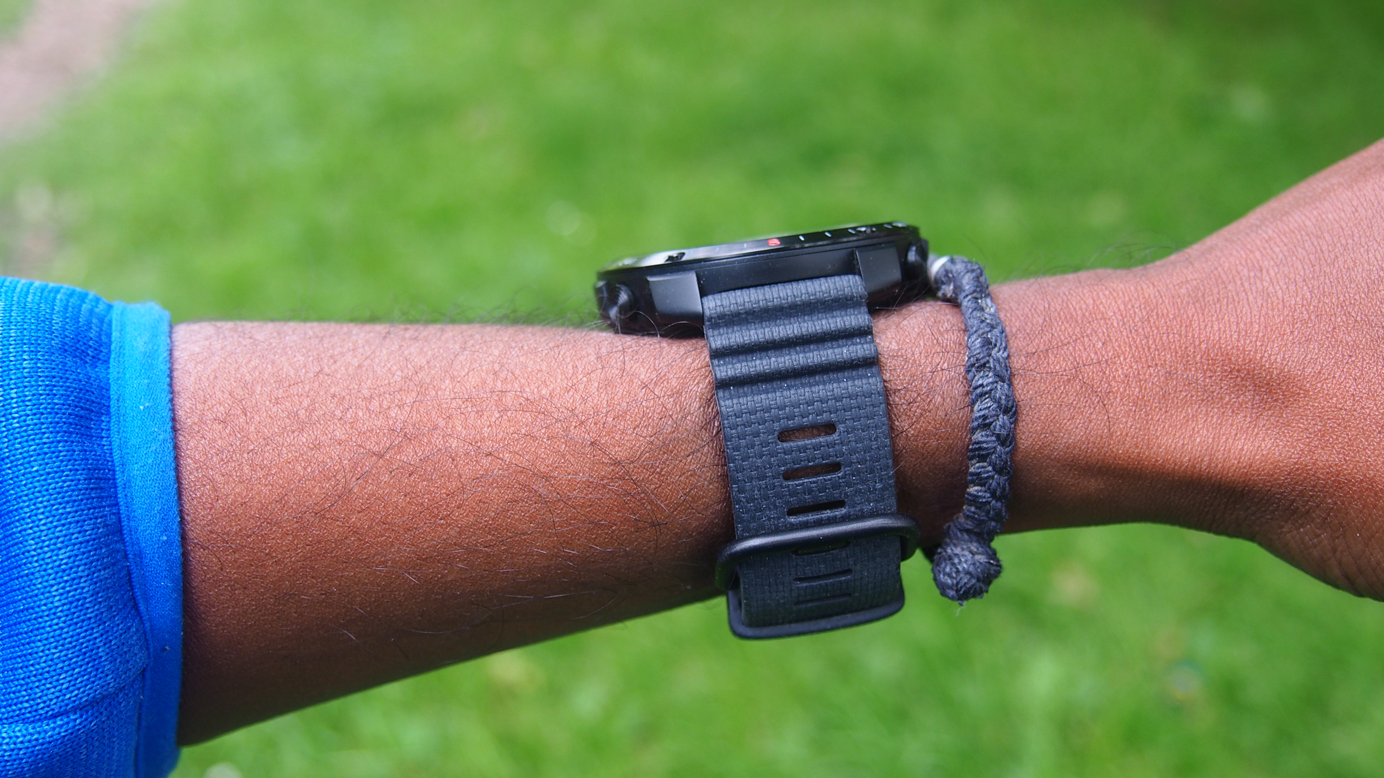 Polar Grit X2 Pro watch on the wrist showing bezel thickness