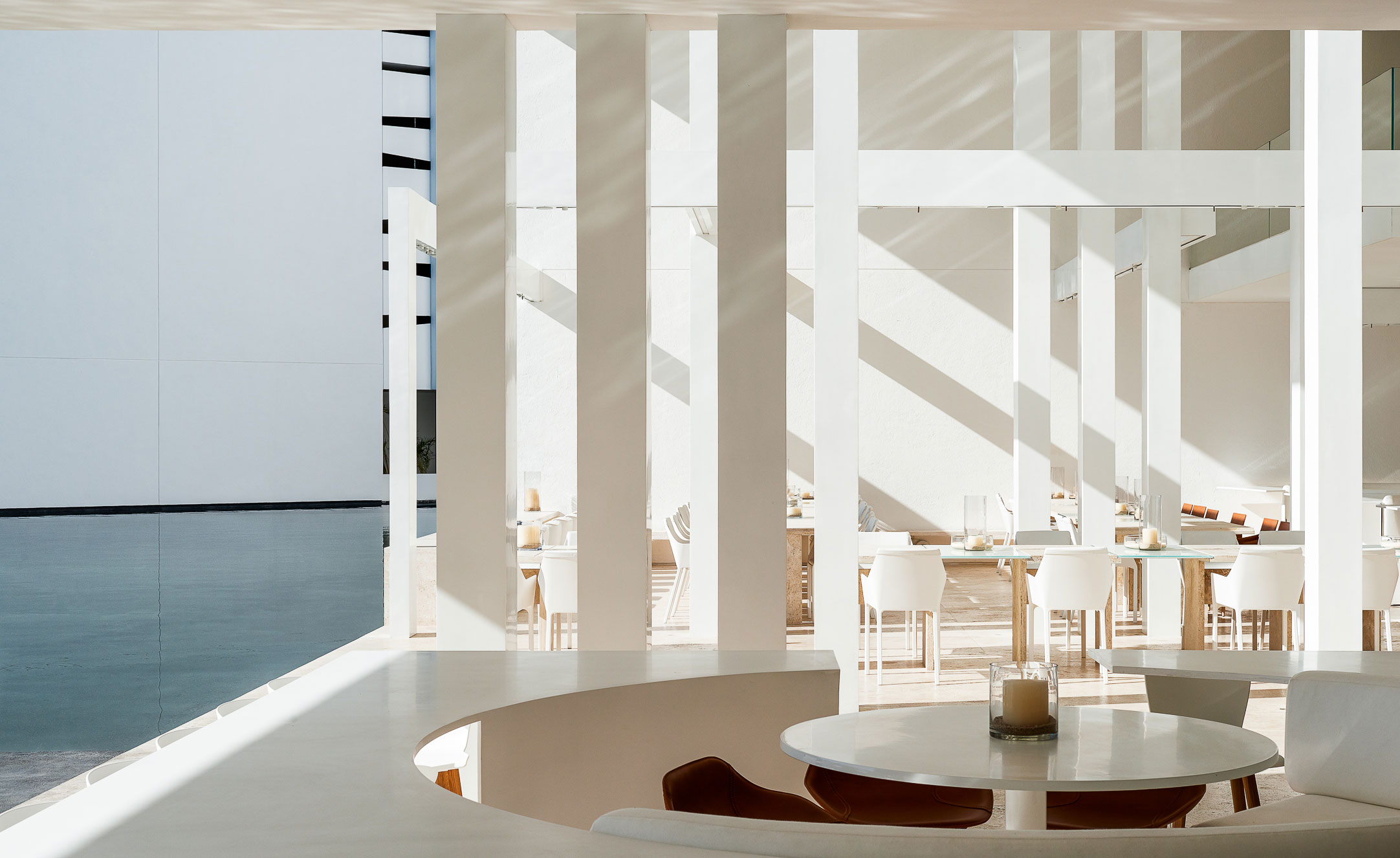 Enclosed table and chairs for private groups