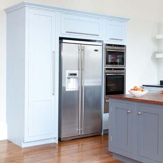 full height kitchen units with appliances