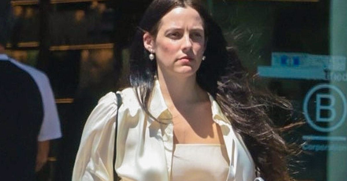 Riley Keough Wore Kitten Heels With Summer's Top Pant Trend