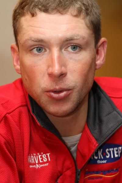 Stijn Devolder the anti hero of Quickstep? He told the press that he is still happy to be part of the team. He denies the rumour that he wants to leave Quickstep.