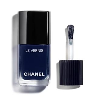 Chanel Le Vernis Nail Colour, 127 Fugueuse