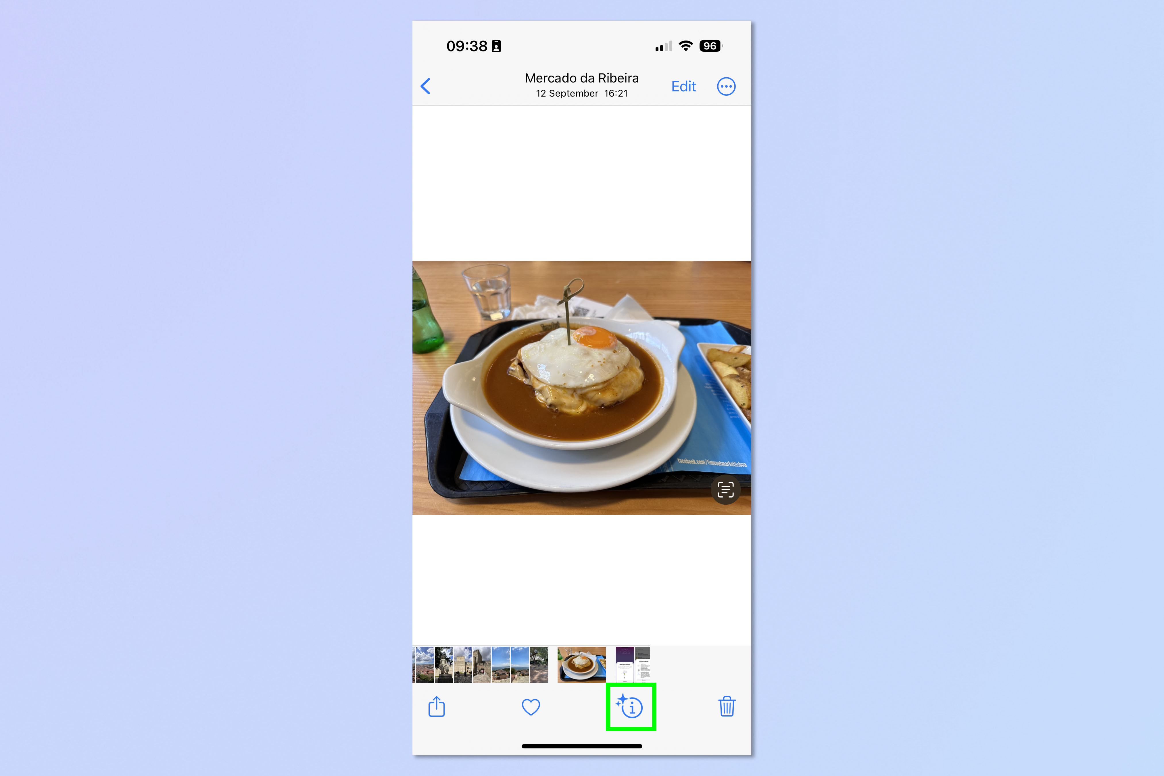 Скриншот, показывающий, как идентифицировать еду на iPhone с помощью визуального поиска.