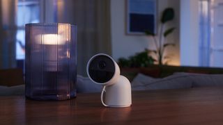Philips Hue Secure camera on a table