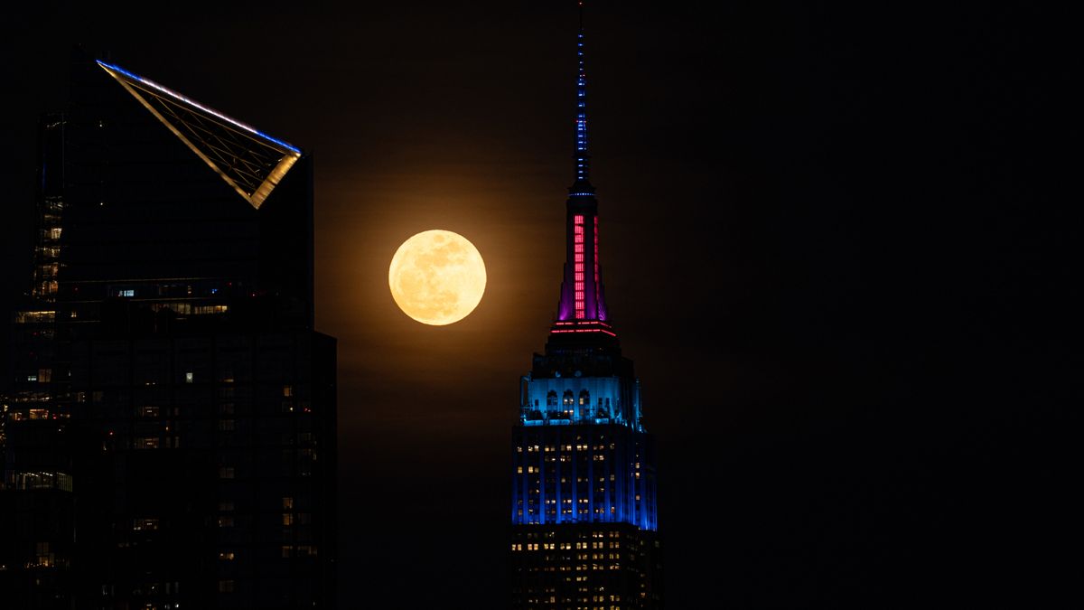 April full moon 2026 dazzles as 'Pink Moon' lights up skies worldwide (photos)