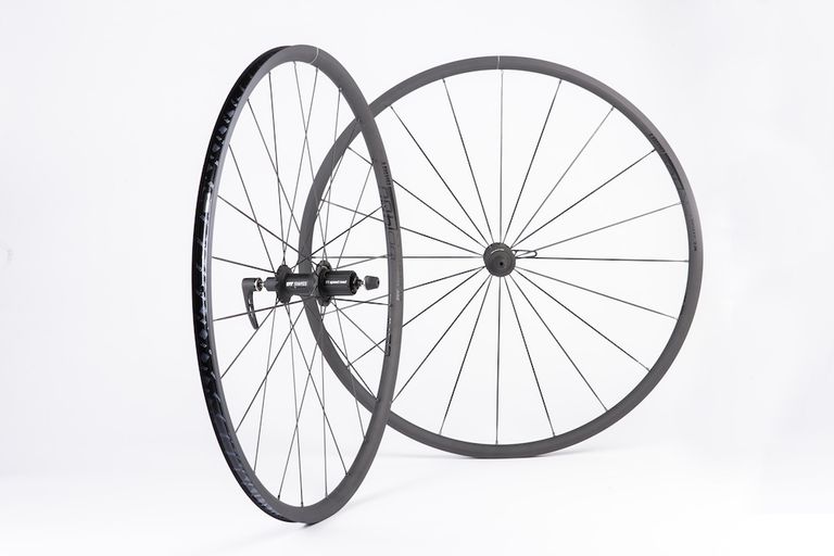 Dt Swiss PR 1400 DICUT OXiC wheels