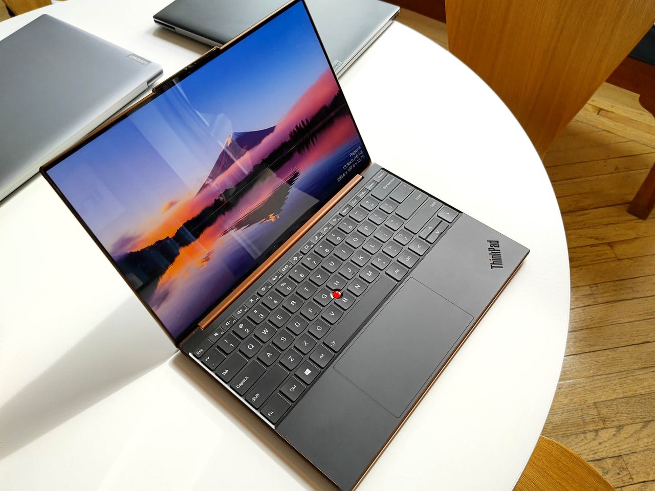 Lenovo Thinkpad Z13 Wood Exclusive