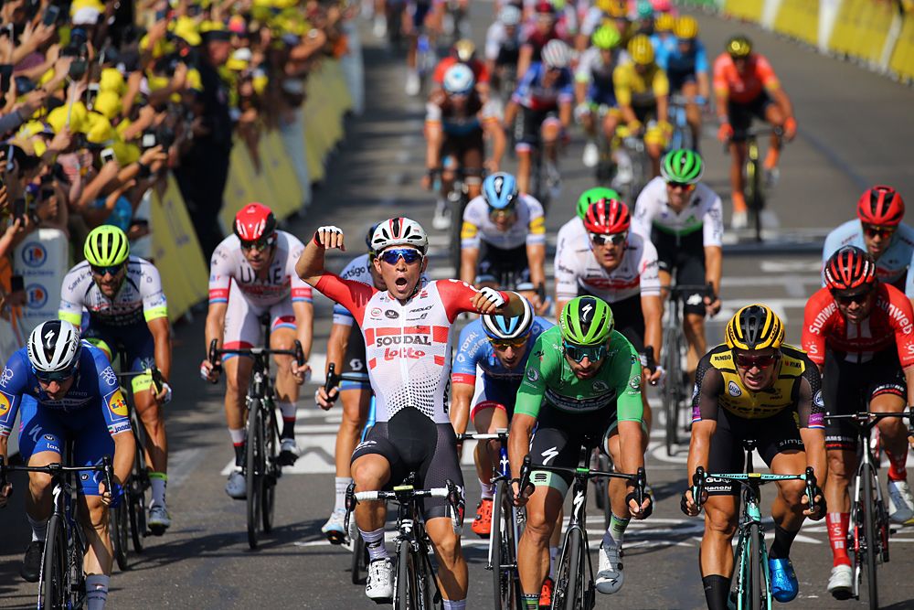Caleb Ewan (Lotto Soudal) wins stage 16