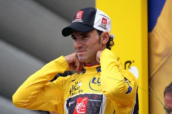 Valverde still leads by a single second