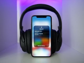 Iphone not best sale finding bluetooth headphones