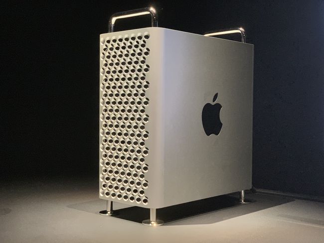 Apple の新しい Mac Pro は、Apple の Worldwide Developer Conference (WWDC) 中にショールームに展示されています。