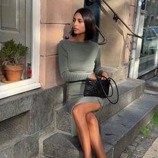 Best boast neck dresses: @salome.mory wears a boat neck dress