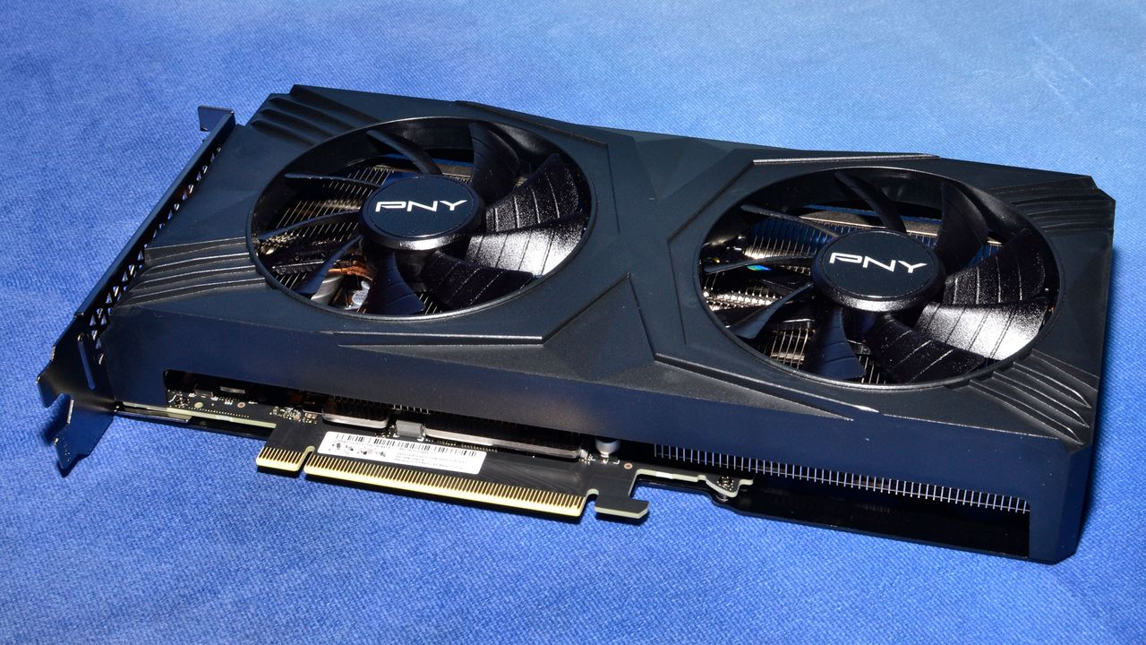 PNY RTX 4070 card photos and unboxing