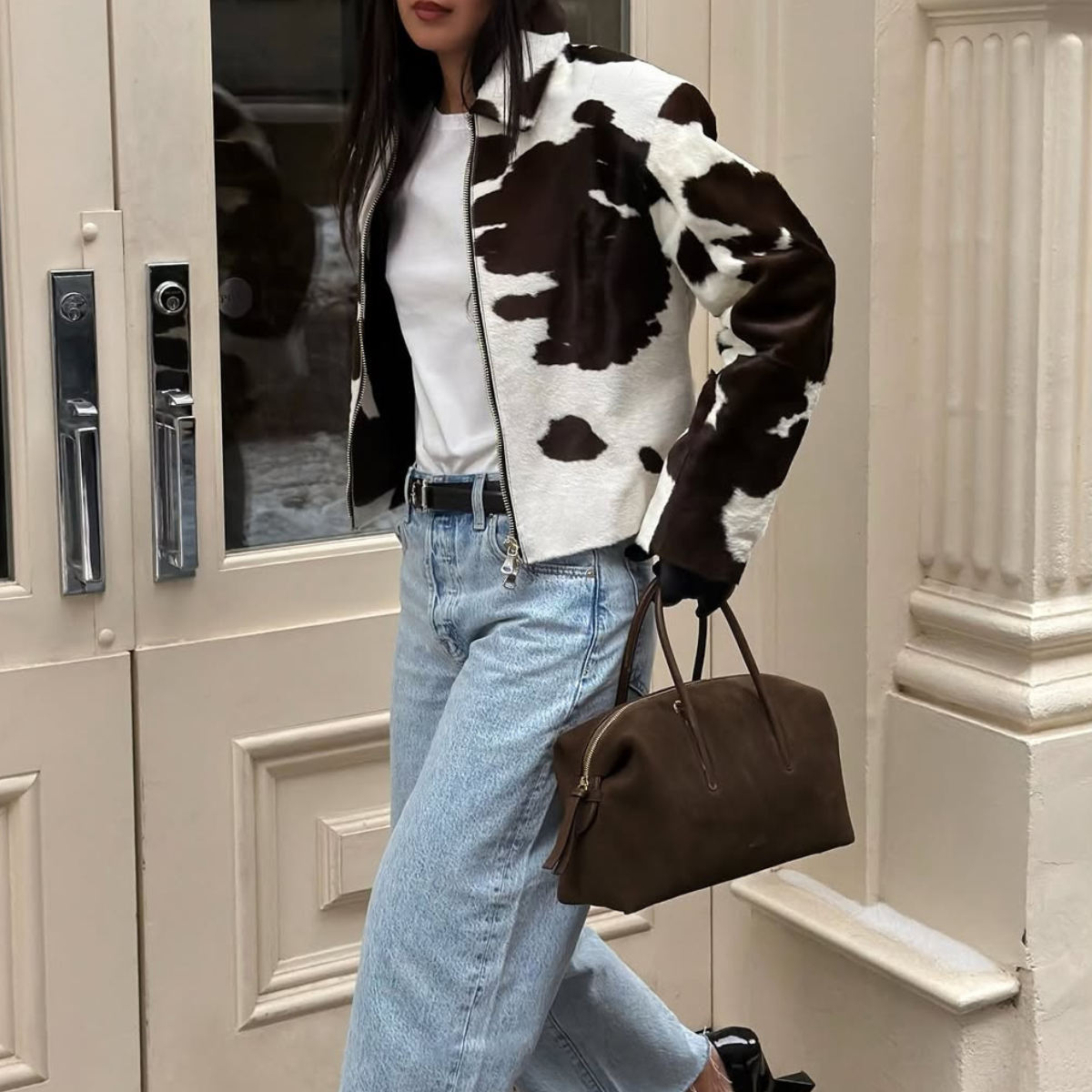 Suddenly, Stylish Women Everywhere Are Replacing Basic Black Heels With This “Dated” Shoe Trend