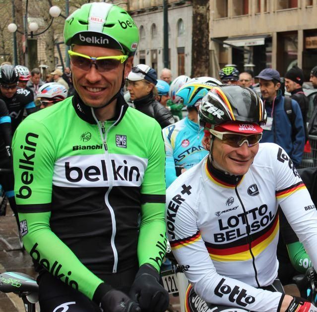 A relaxed Andre Greipel (Lotto-Belisol) awaits the start