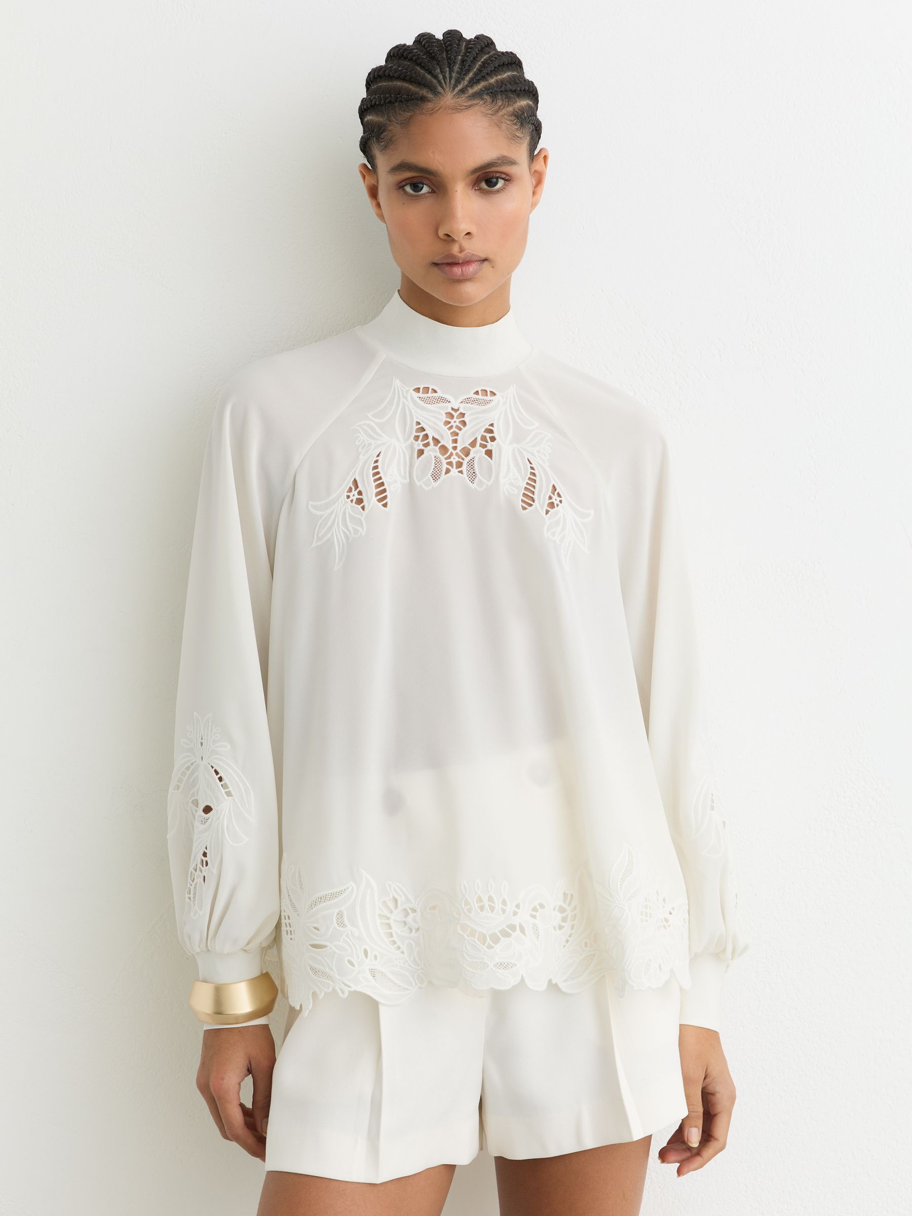 Broderie Blouson-Sleeve Blouse in Cream