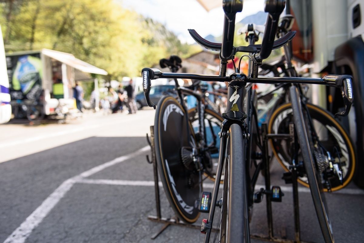 The front end of a Boels Dolmans TT rig