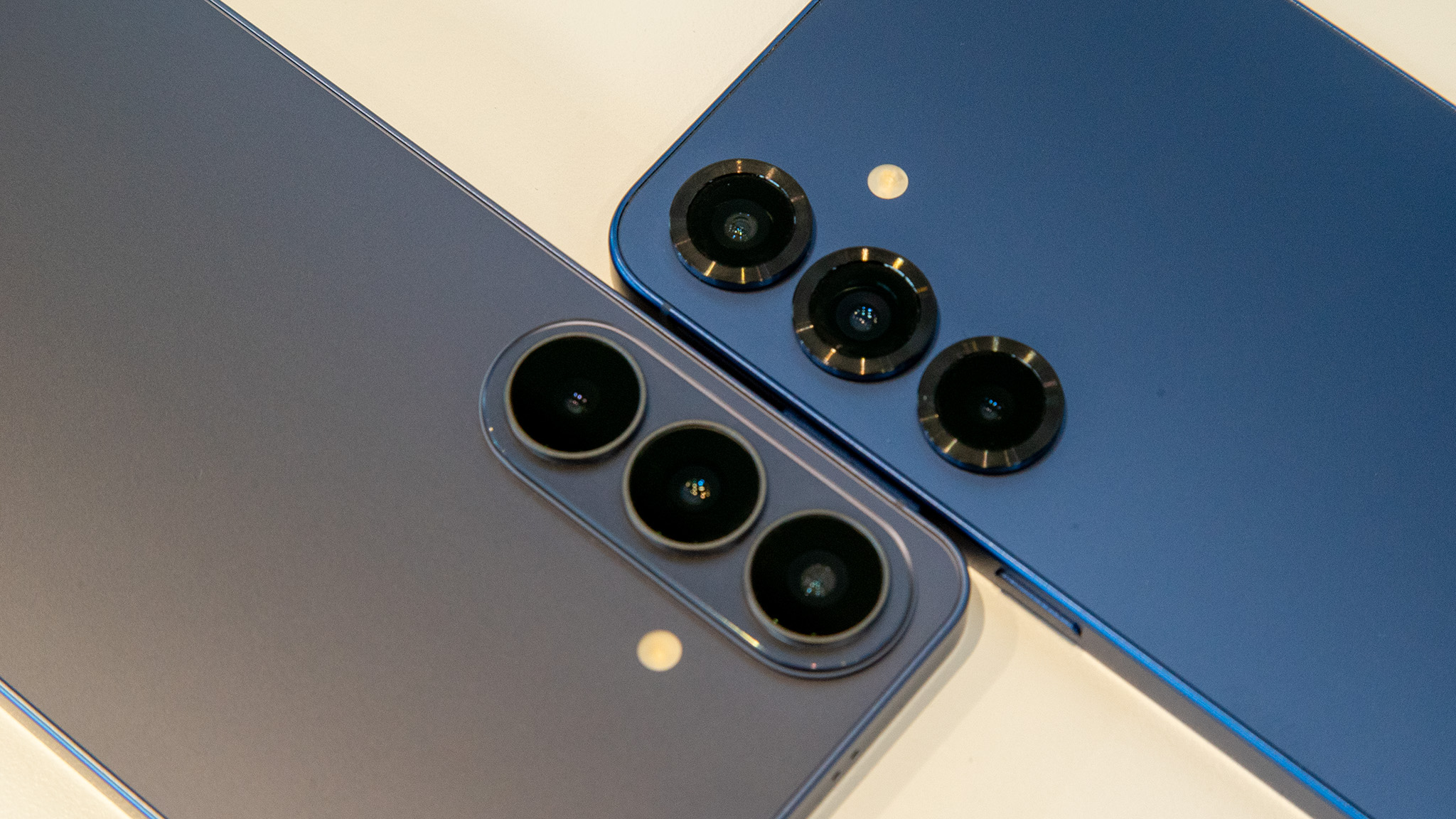 Comparing the Samsung Galaxy S26 Plus side-by-side with the Galaxy S25 Plus