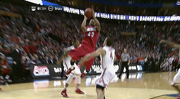 Watch Dayton upset Ohio State and ruin your bracket with this last-second layup