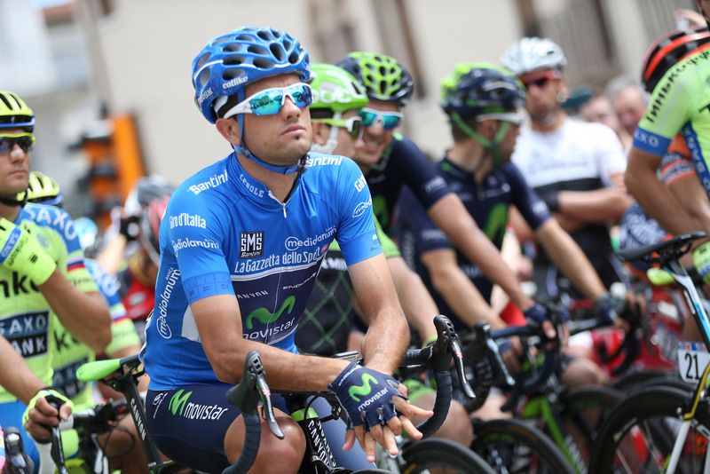 Mountain classification leader Be&ntilde;at Intxausti (Movistar)