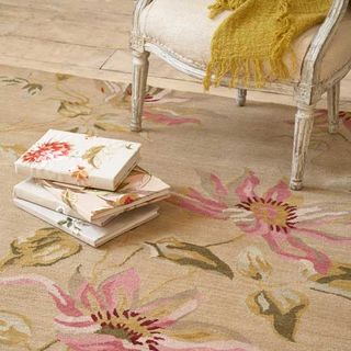 floral rug