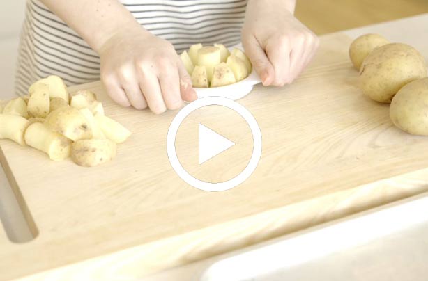 Kitchen Hack: Use an Apple Slicer to Make Potato Wedges