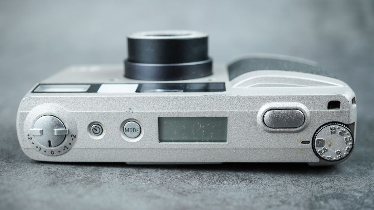 Ricoh GR1 35mm film compact camera