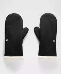 Lululemon Boucle Fleece Lined Mittens Lululemon Boucle Fleece Lined Mittens