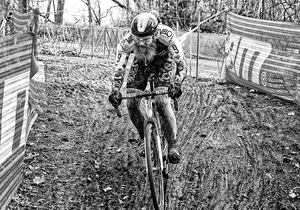 "Beard" Robert Marion (American Classic Pro CX Team) gets ready to dive into the woods