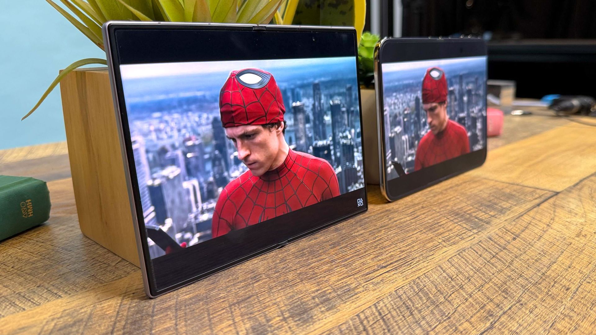 iPhone Duo display inside vs Galaxy Z Fold 8