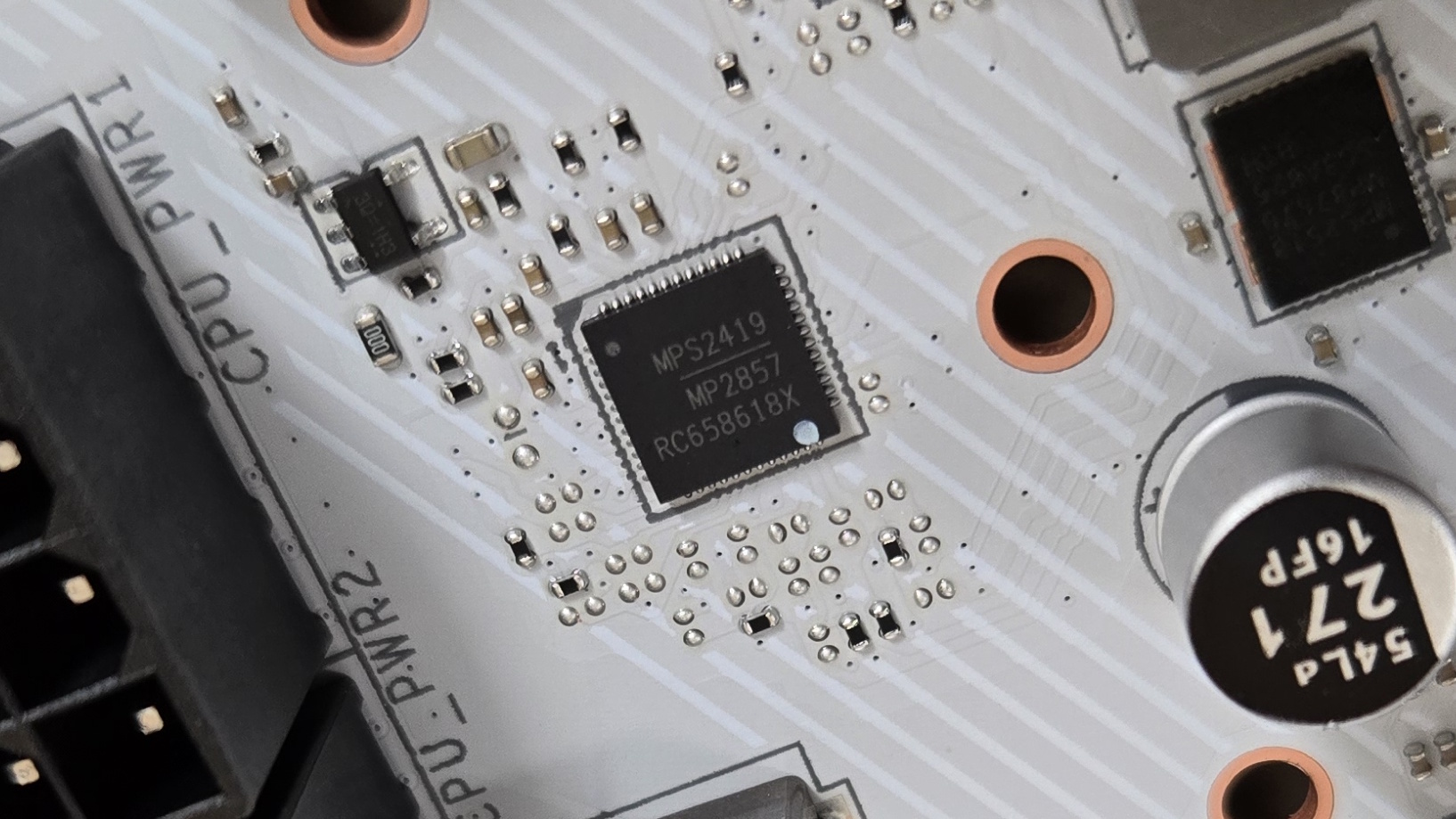 MSI MPG X870E Edge Ti Wifi - IC's