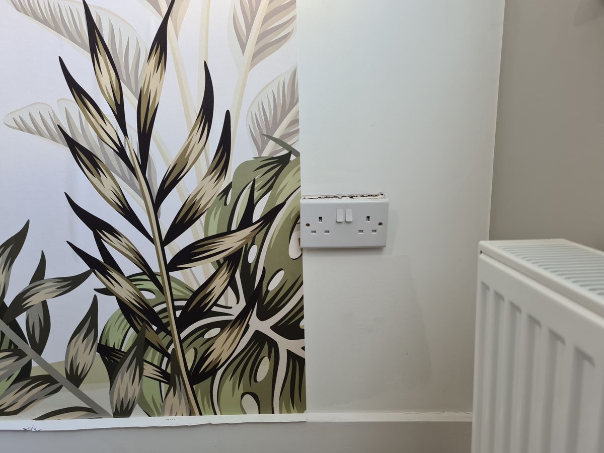 How to Wallpaper Like a Professional Homebuilding