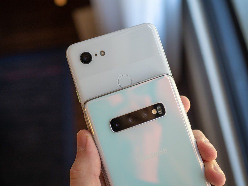 Galaxy S10+ and Pixel 3 XL
