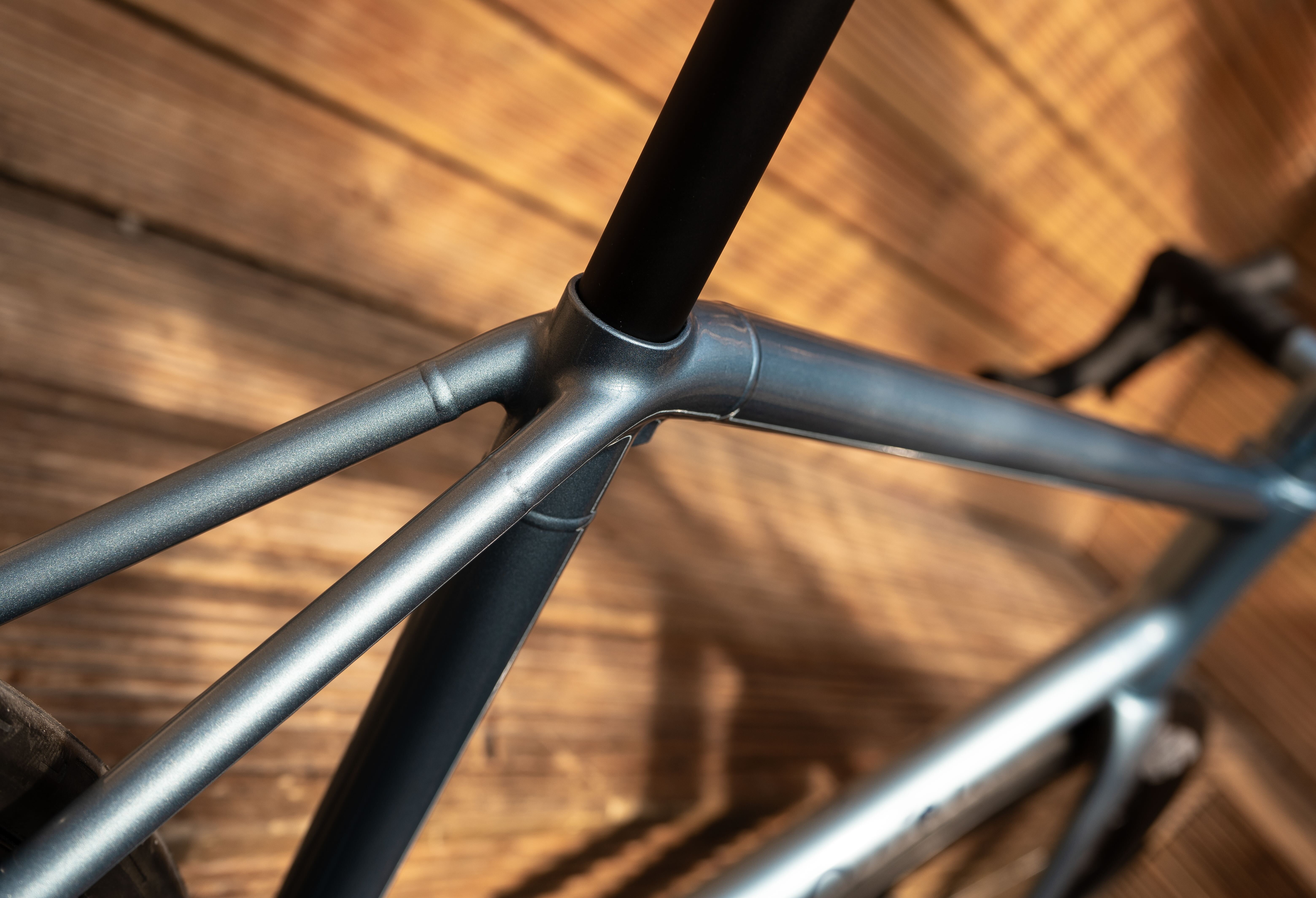 Various shots of a Quirk Durmitor