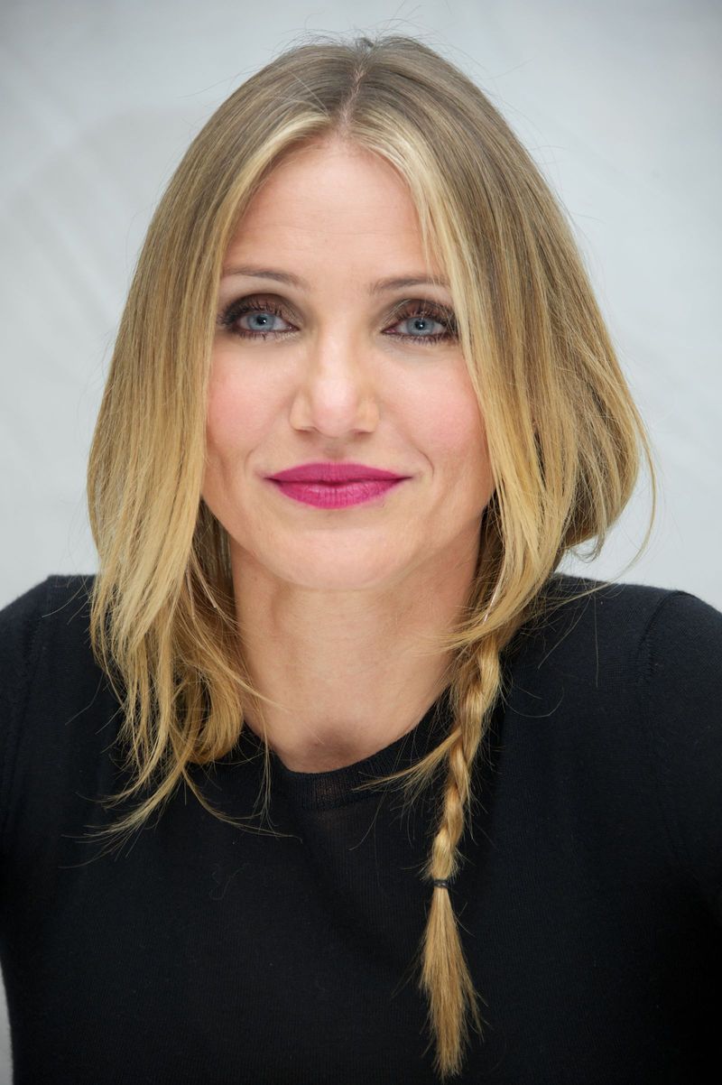 Cameron Diaz Snowboards