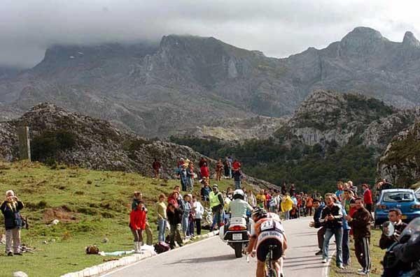 Francisco Mancebo (Illes Balears) has it all ahead of him during stage 14