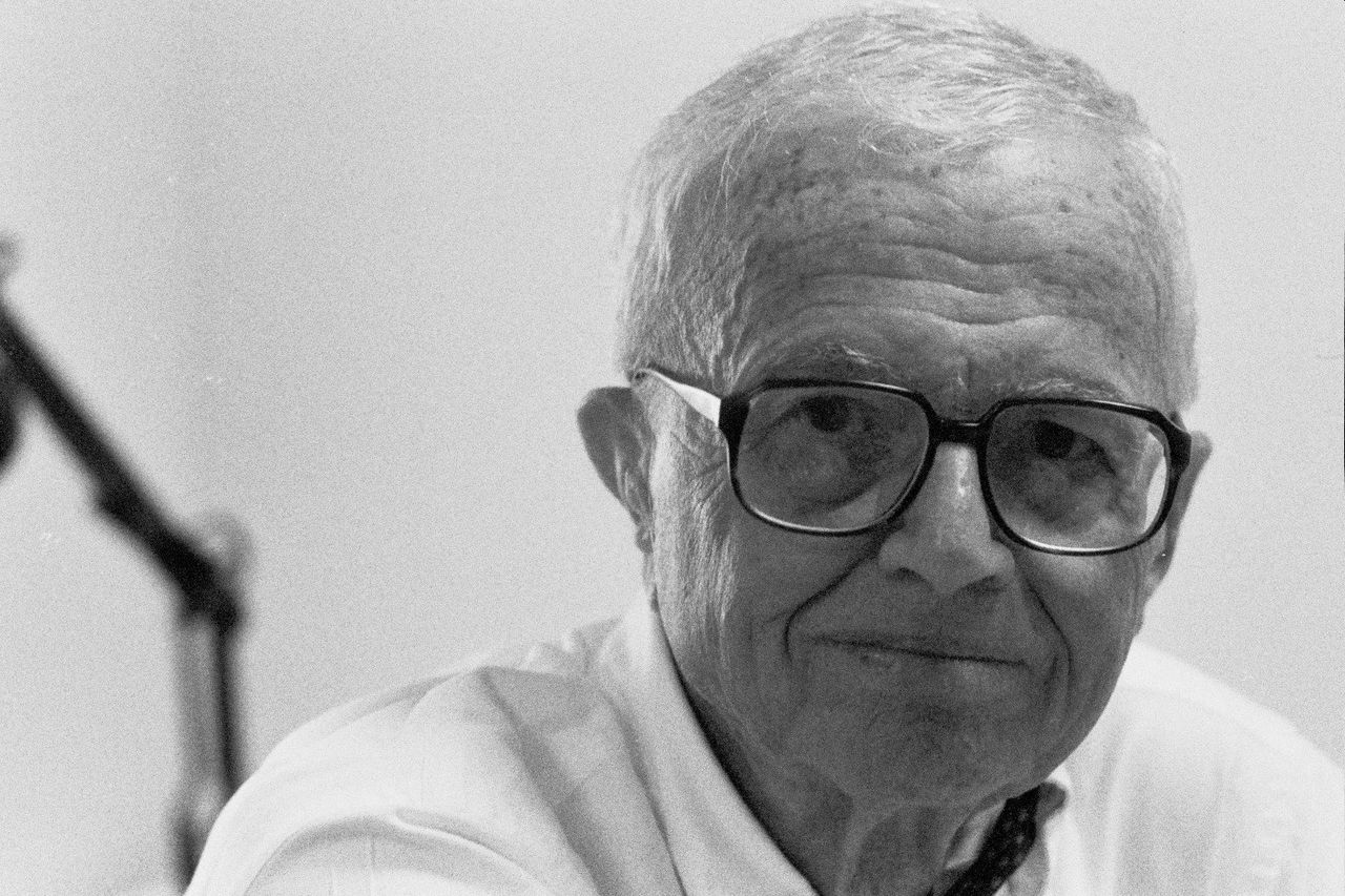 William Zinsser.