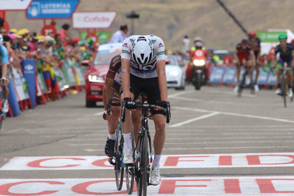 Chris Froome hangs his head after losing several minutes to main rival Nairo Quintana