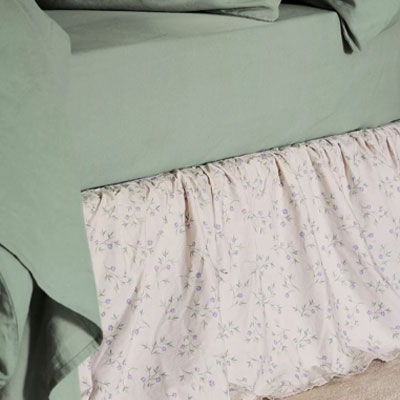 floral valance with green bedding