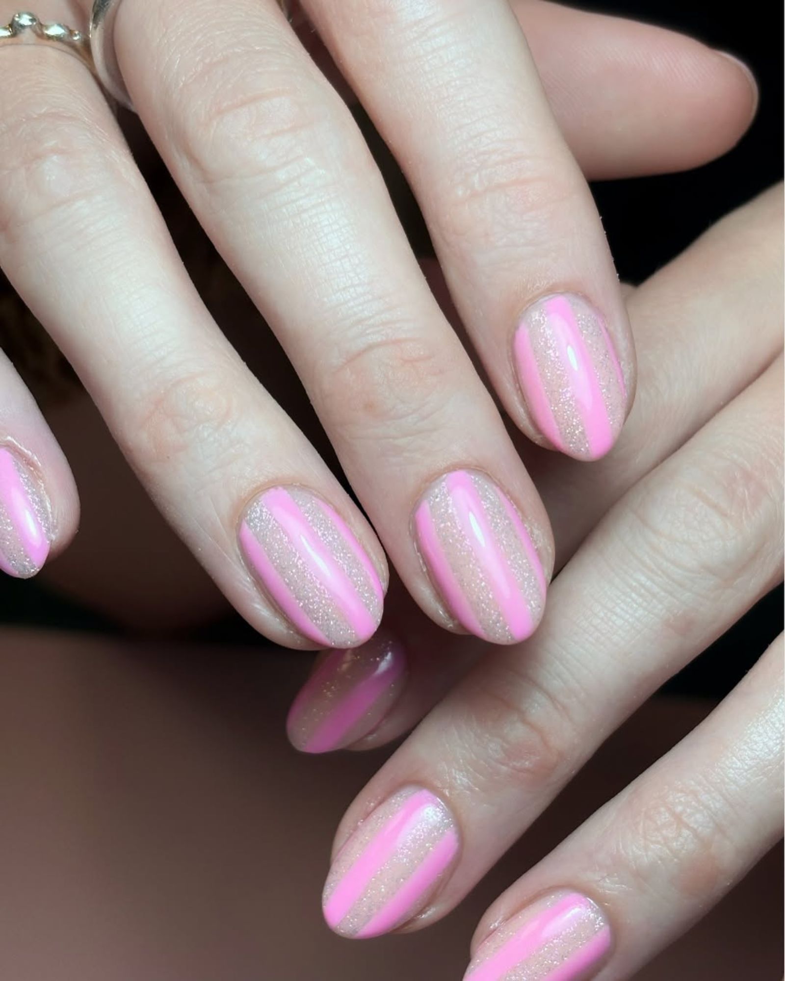 Striped Nail Art @studiokikimcr