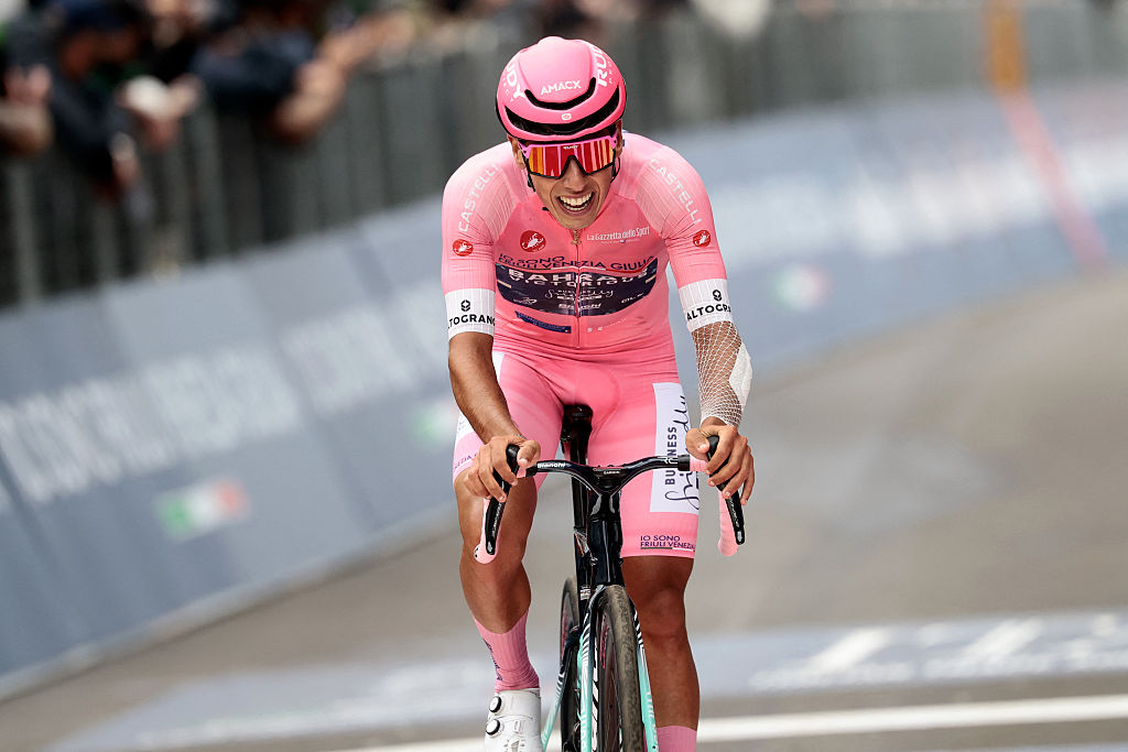 Giro d'Italia GC standings &ndash; Interesting top 10 reshuffle on the Corno alle Scale as Vingegaard edges closer to pink