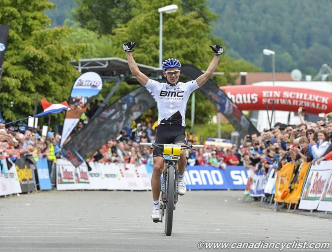 Julien Absalon (BMC) celebrates another World Cup win