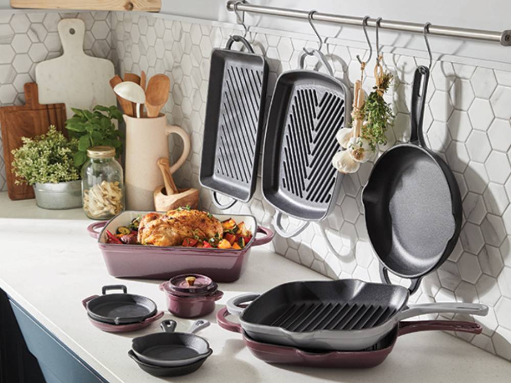 aldi cast iron collection le creuset