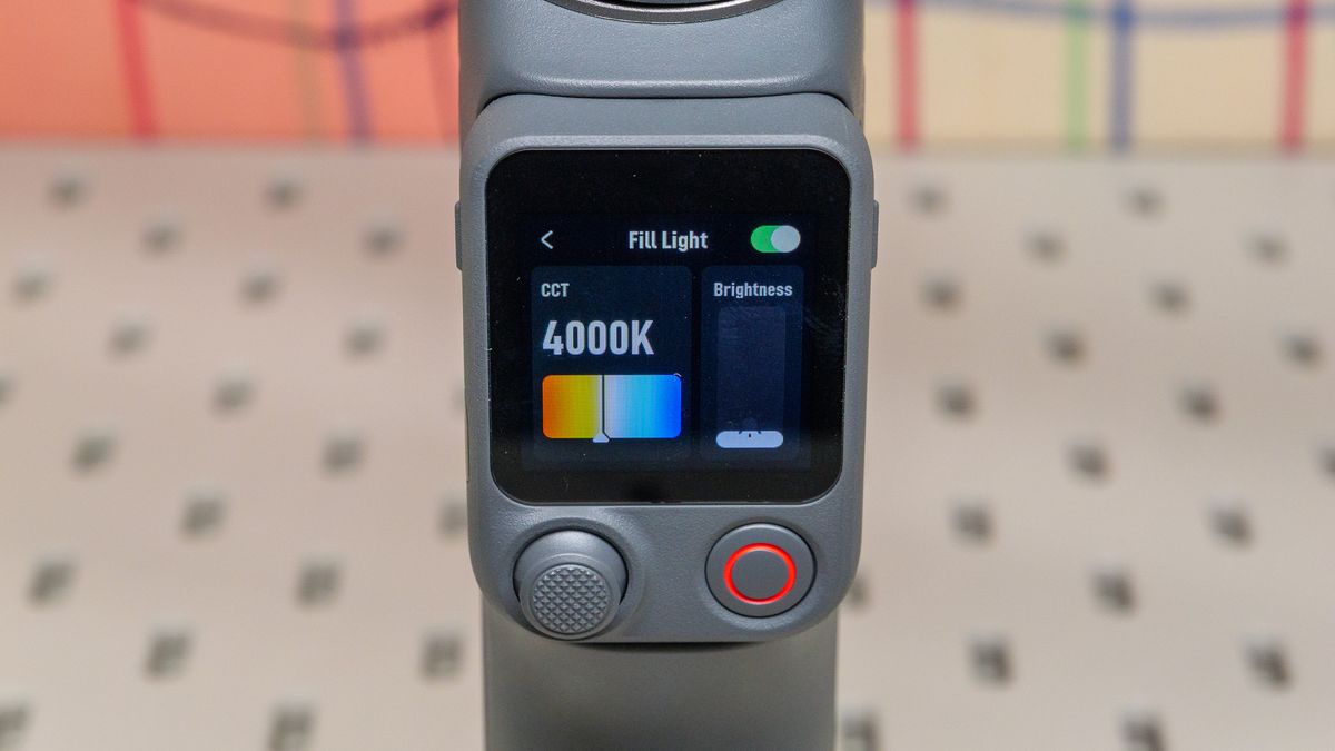 DJI Osmo Mobile 8P smartphone stabilizer