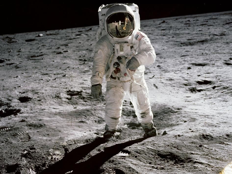 Moonwalking Astronauts Can Move Surprisingly Fast Space