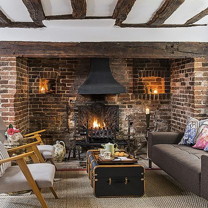 Explore this 14th-century Sussex hall house | Ideal Home