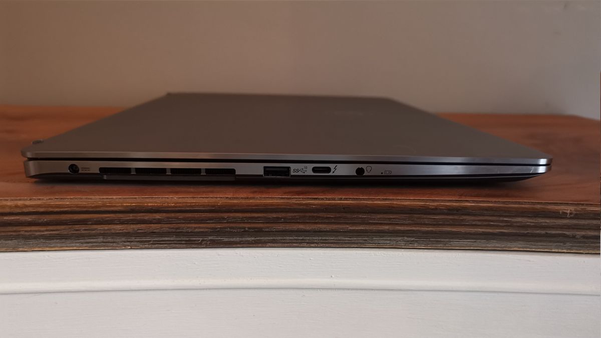 The left hand ports on the MSI Creator Z16