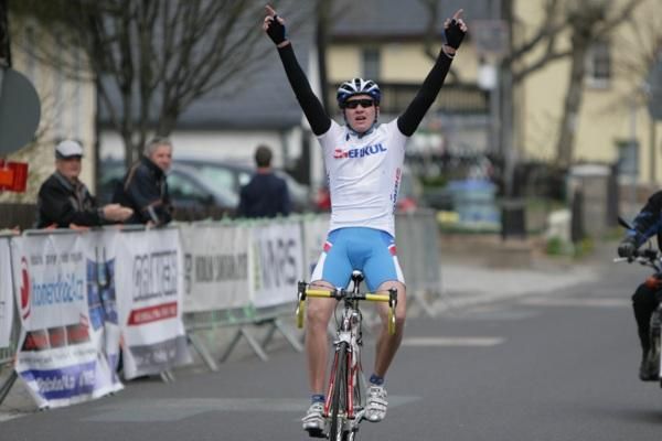 Rick Ottema came down hard on a corner and was forced to abandon.