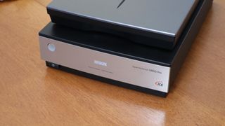 Epson Perfection V850 Pro flatbed film scanner