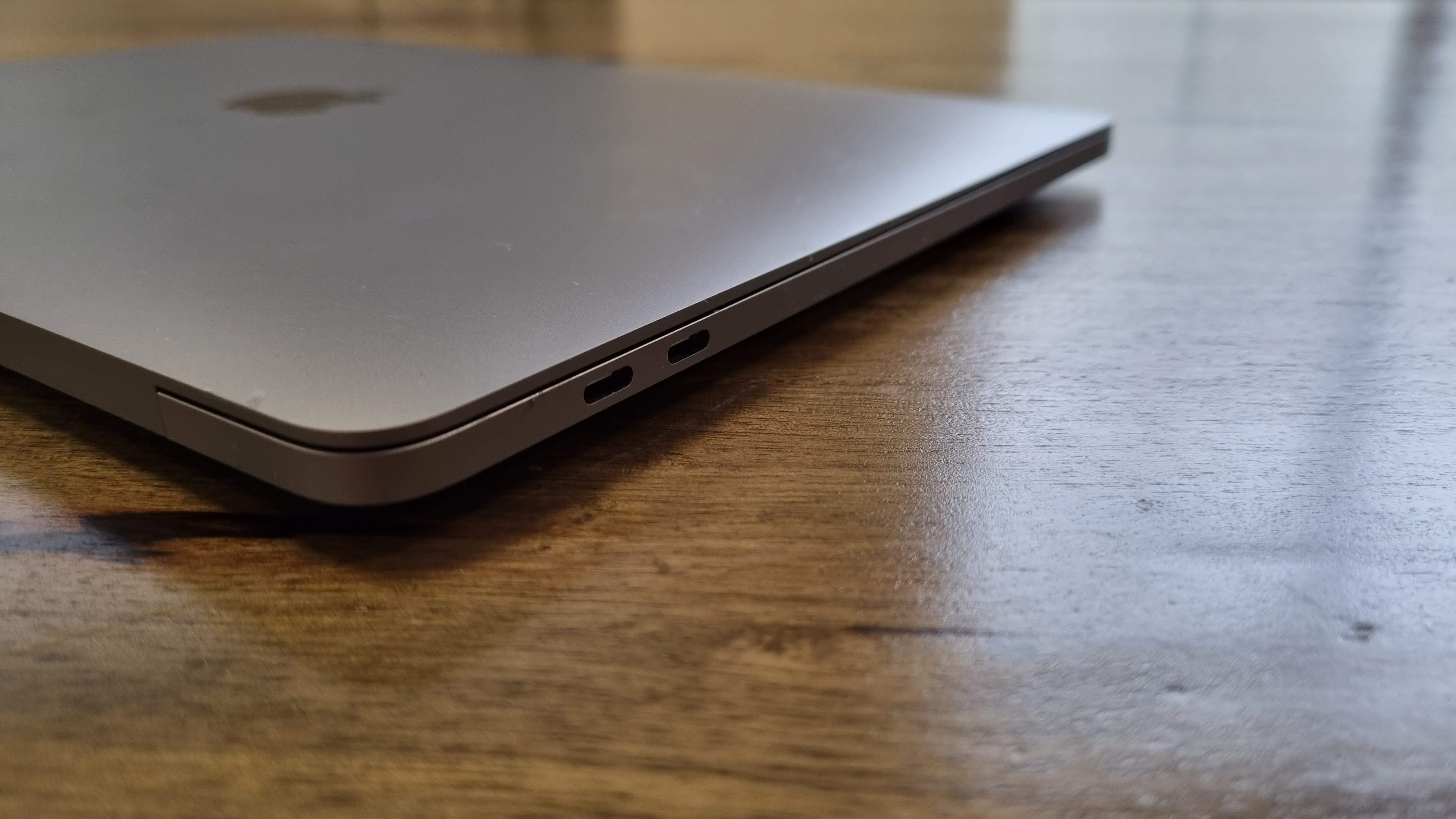 MacBook Pro 13-inch (M2, 2022)